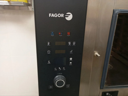 Пароконвектомат Fagor CPW-061 E Пароконвектомат Fagor CPW-061 E